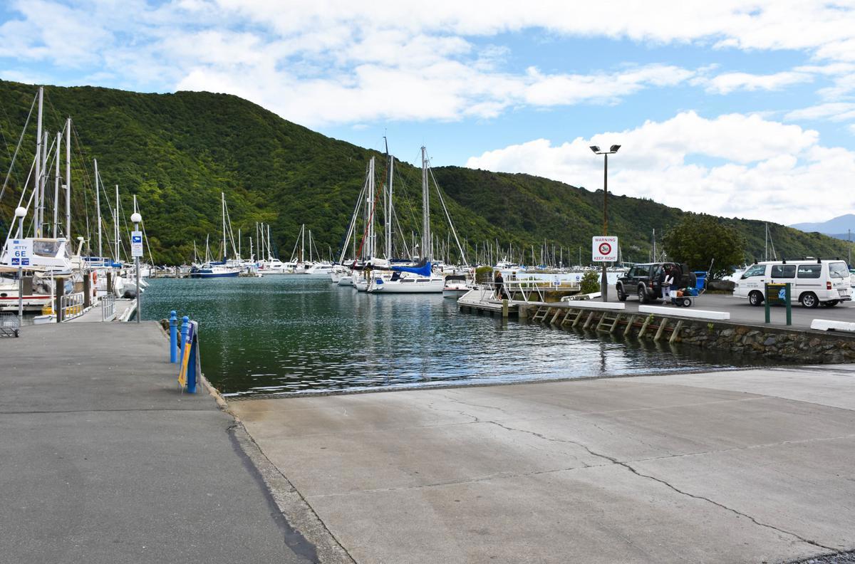 SetWidth1600-QCS-WaikawaMarina-BoatRamp-01-Bright