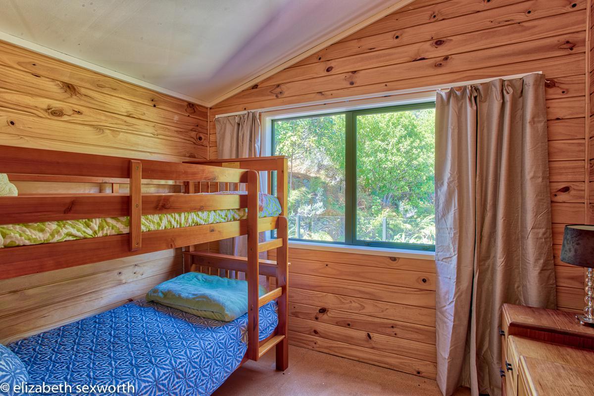 1500-SOHO_Feb_2019_Bunk_Room_No_2_1_of_5_AuroraHDR2018-edit