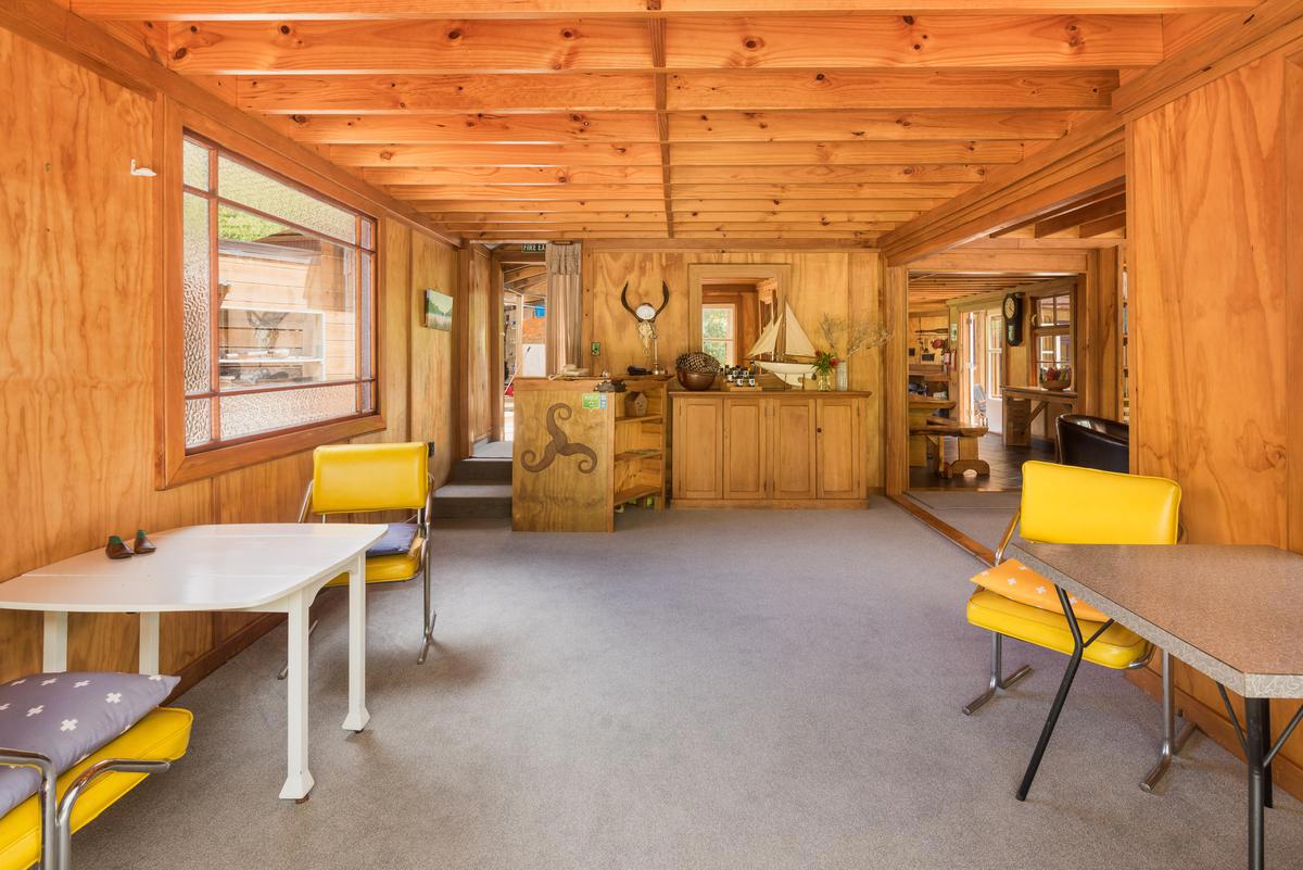 On_The_Track_Lodge_Lounge_and_Reception