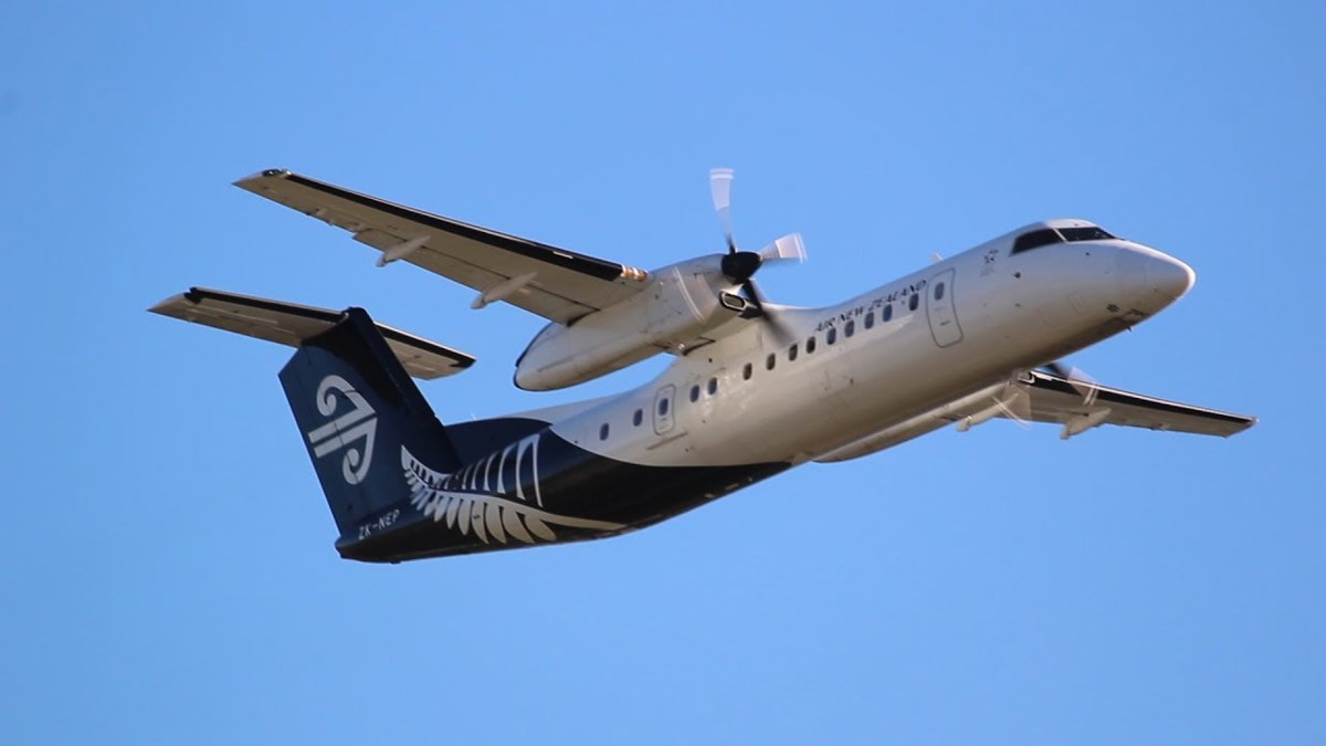 Air New Zealand Q300 8