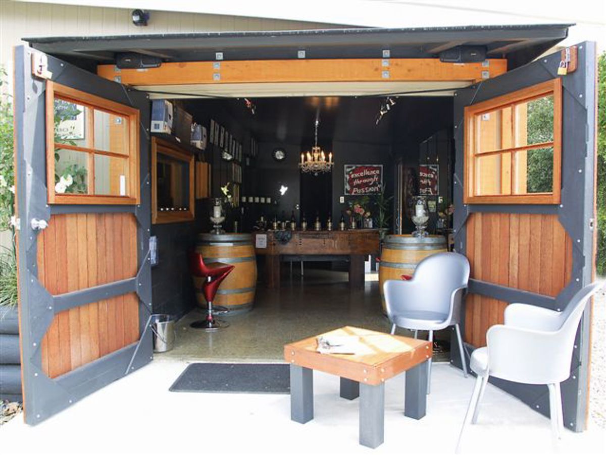gibson_bridge_cellar_door_and_wine_promo_by_Nickyharcourts_136