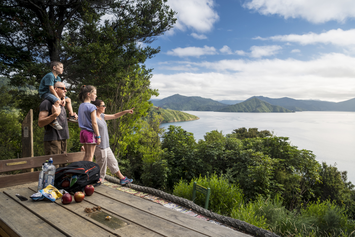 Kaipupu Point Wildlife Sanctuary Family (2)