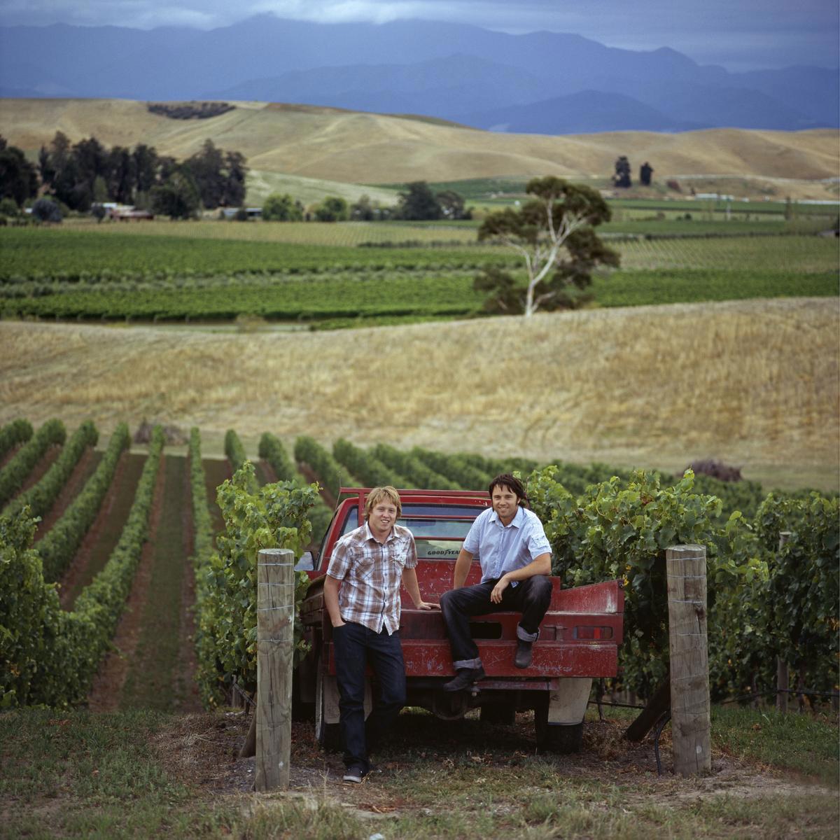 3._Luc_Cowley_Winemakerand_Ben_Cowley_Viticulturist-Manager_3