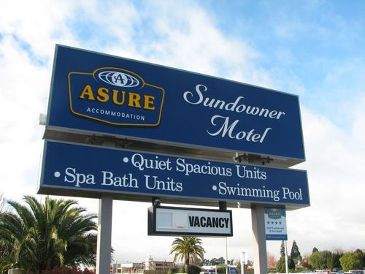 sundownermotel1-std-51a7561b-5b44-4169-b2bf-cdbda78ec28d