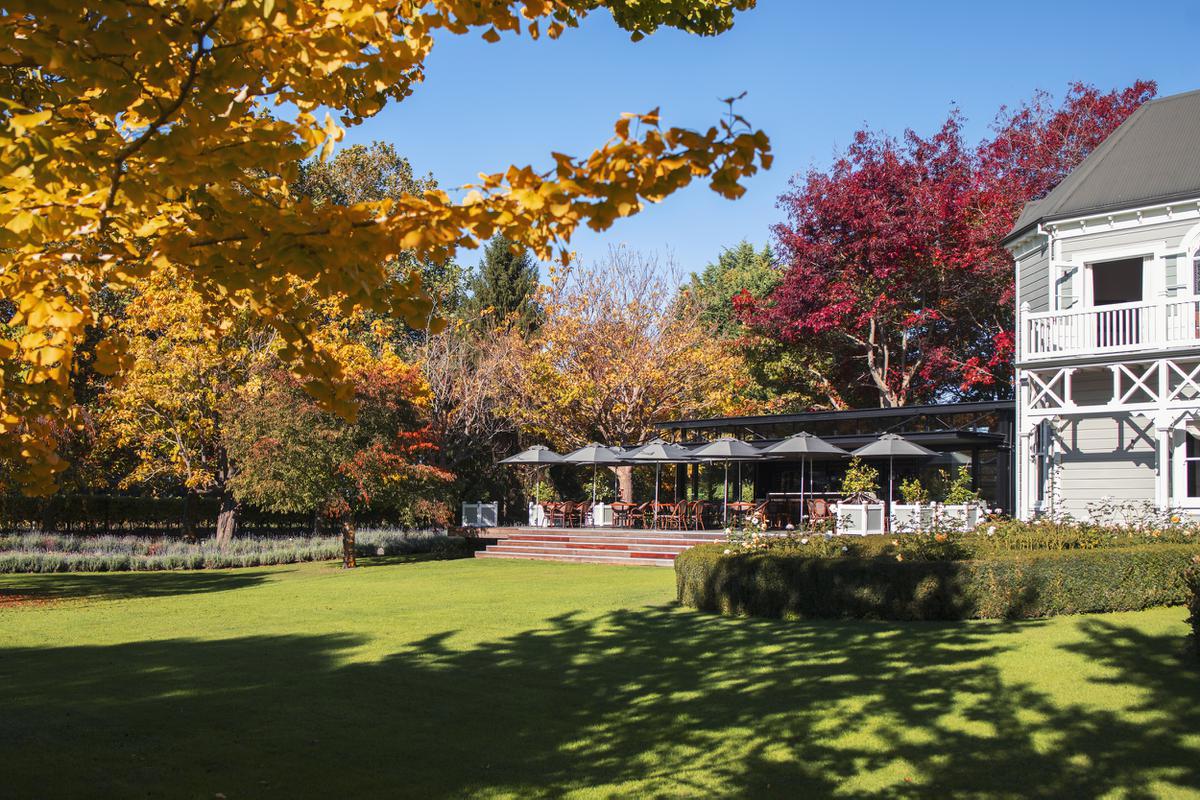 The_Marlborough_Autumn_Harvest_outdoors